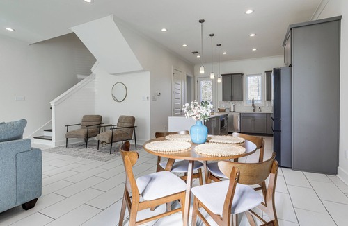 South Baton Rouge House | Modern 3BR Retreat - Near Bluebonnet & Hospitals