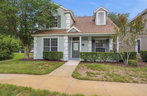 Lutz House | Modern 4BR Retreat | Easy Gulf Beach Day Trips