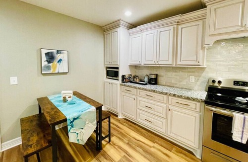 Nederland House | Modern Boho 2BR 2BA Home on Quiet Street