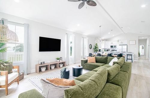 Gulfport House | Modern Boho Getaway Gulfport/Biloxi