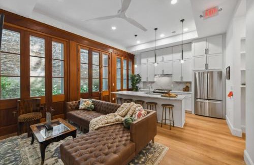 Central Business District Hotel | Modern CBD Hotel Suites with Near French Quarter