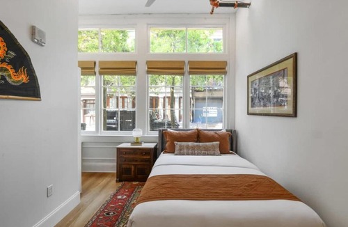 Central Business District Hotel | Modern CBD Hotel Suites with Near French Quarter