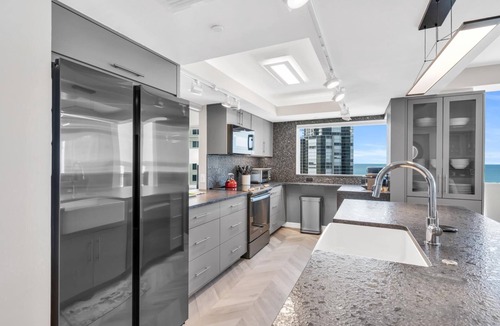 Park Shore Condo | Modern Condo Steps from the Private Beach with Amazing Views