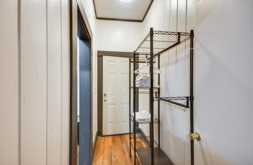 Greenwood Apartment | Modern Couple's Retreat in Greenwood!