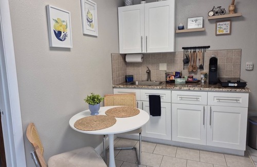 Brandon Apartment | Modern,cozy private room and convienience with comfort in Brandon