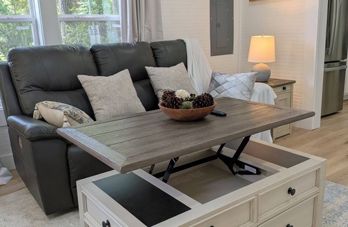 Tupelo House | Modern Historic Family Retreat House in Downtown Tupelo