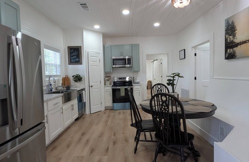 Tupelo House | Modern Historic Family Retreat House in Downtown Tupelo