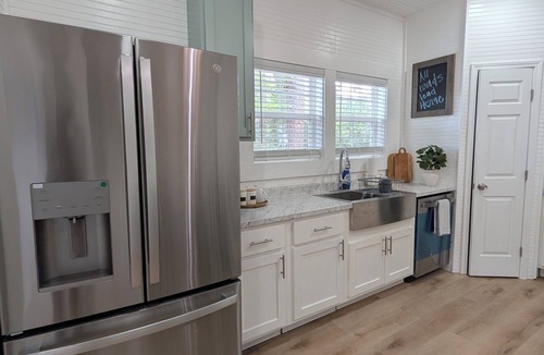 Tupelo House | Modern Historic Family Retreat House in Downtown Tupelo