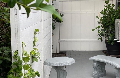 Town N County Park Apartment | Modern Private Studio Near Tampa Airport
