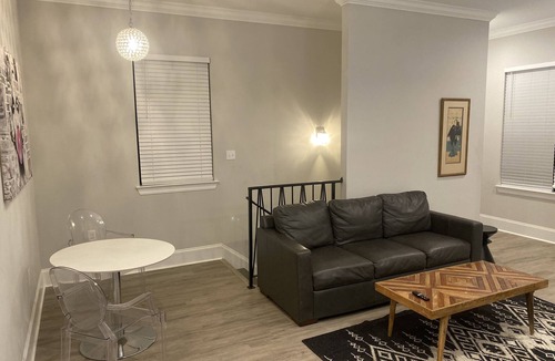 Bayou St. John House | Modern Retreat - Convenience So Sweet. Minutes to Mardi Gras, Festivals and Fun!