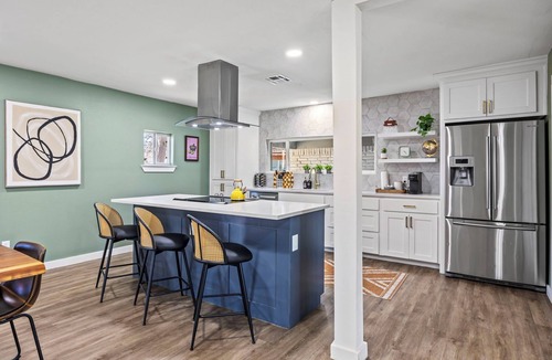 Haltom City House | Modern Retreat with Hot Tub, Large Yard, Pet Friendly, Sleeps 12