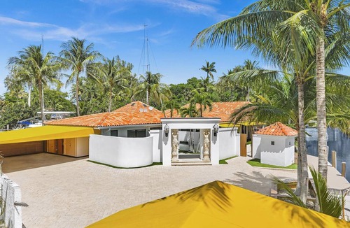 Sailboat Bend Villa | Modern Sanctuary on West Las Olas