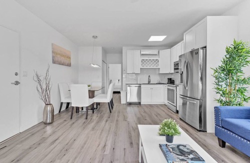 Seybold Apartment | Modern Stay Minutes from Wynwood & Design District