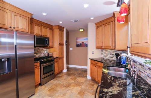 Mary Esther House | Month Stays Available | Close to Hurlburt Field, Navarre & Okaloosa | Dogs Ok |Fenced Yard |Foosball