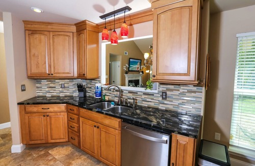 Mary Esther House | Month Stays Available | Close to Hurlburt Field, Navarre & Okaloosa | Dogs Ok |Fenced Yard |Foosball