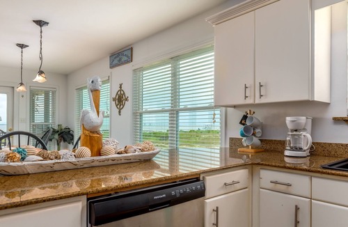 Dauphin Island House | Mos' On The Bay - 2356 Island Shores 4 Bedroom Home by Redawning