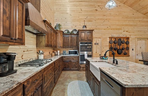 Zwolle House | Moses Lakehouse - 3BR HUGE Lakefront Home on Toledo Bend