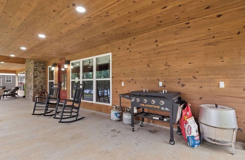 Zwolle House | Moses Lakehouse - 3BR HUGE Lakefront Home on Toledo Bend