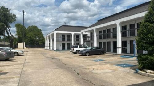 Broadmoor Hotel | Motel 6 Baton Rouge East, LA I12