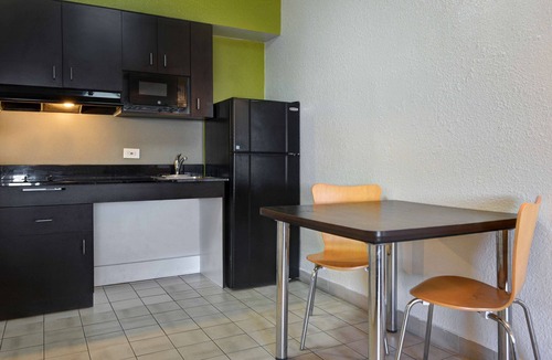 Destin Hotel | Motel 6 Destin, FL