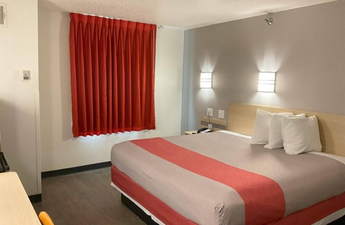 Pearl Hotel | Motel 6 Jackson Airport, Pearl