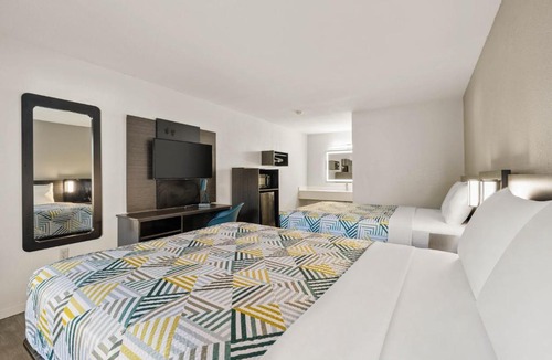 McComb Hotel | Motel 6 - McComb, MS