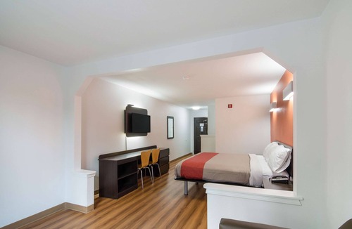 Kreole Hotel | Motel 6 Moss Point, MS