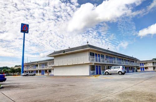 Slidell Hotel | Motel 6-Slidell, LA - New Orleans