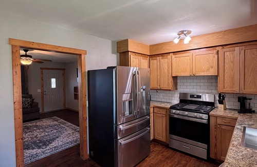 Hatfield House | Mountain-View 3BR Home w/Firepit Hatfield AR