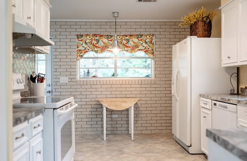 Preston House | MSU baseball, tennis, or more? Fishing? 3 bedroom near Starkville & Louisville.