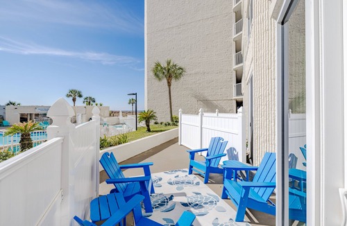 Panama City Beach Apartment | MY HAPPY PLACE TOO! BEACHFRONT! PATIO! FREE BEACH CHAIRS MARCH 1-OCTOBER 31