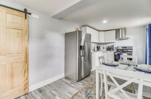 West Pensacola Apartment | Myrtle Grove Cottage- Casita #1
