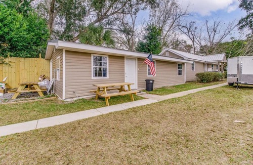 West Pensacola Apartment | Myrtle Grove Cottage- Casita #1