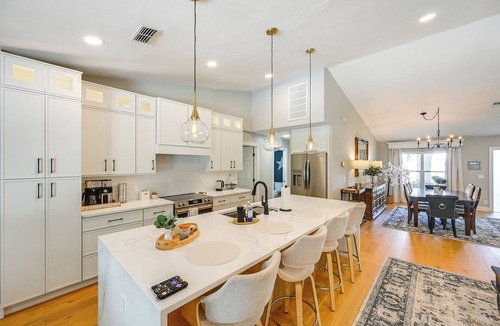 Crown Pointe House | Naples Escape w/Private Pool – 5 Mi to Beach