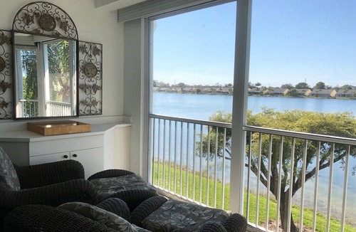 Crown Pointe Condo | Naples Lakeside Condo