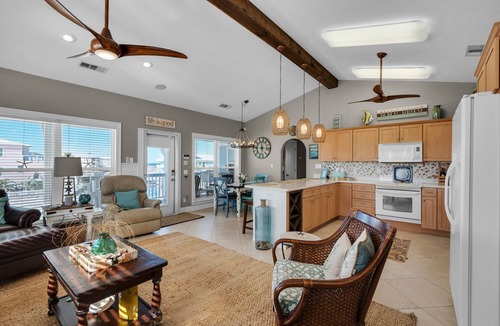 Navarre Beach House | Navarre Beach Bungalow /PRIVATE POOL & Dog Friendly + OPTIONAL 6 passenger cart