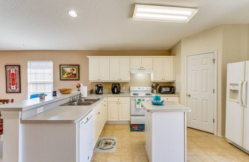 Navarre House | Navarre Vacation Rental Home ~ 4 Mi to Beach!