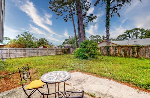 Myrtle Grove House | Near Beach w/private yard & well-equipped kitchen
