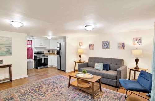 Mobile House | Near Downtown and Cornerstone - Southern Sunshine