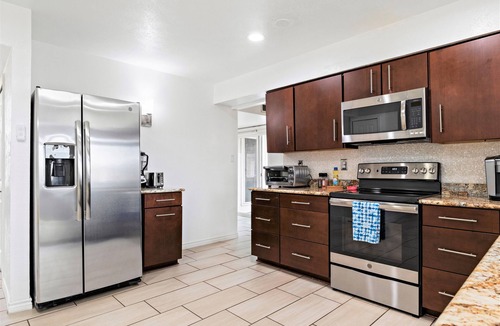 Plano House | Near Highways, Family Friendly, Garage, Foosball, Grill, Dart, Tesla Charger