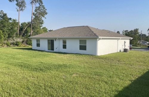 Ocala House | Near Rainbow Springs, Silver Springs, and World Equestrian Center. Pet Friendly