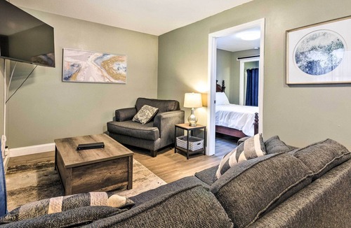 Northwest Pensacola Villa | NEW! Adorable Pensacola Villa ~ 8 Mi to Downtown!