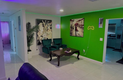 Pompano Beach House | NEW AIR VACATION FUN 🤩