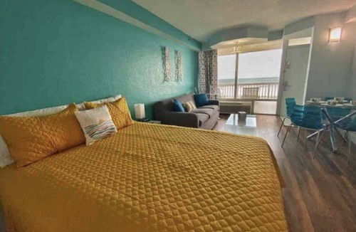 Ortona Park Apartment | NEW Amazing Ocean Front Studio in Daytona Beach!