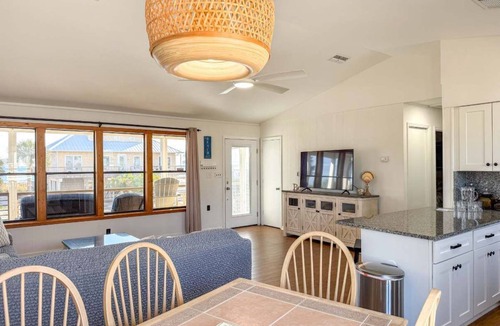 East End House | New- Beach Break East Gorrie- Pet Friendly