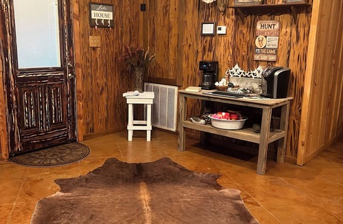Jones Cabin | New Cabin on Lake Enterprise in Wilmot Arkansas
