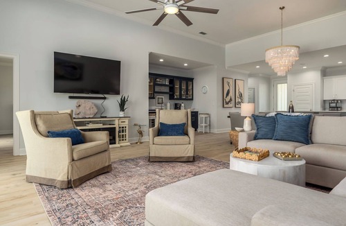 Dauphin Island House | NEW! "Days Like This" 5/5, Private POOL, Sleeps 14, Easy Gulf Beach Access