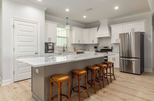 Dauphin Island House | NEW! "Days Like This" 5/5, Private POOL, Sleeps 14, Easy Gulf Beach Access