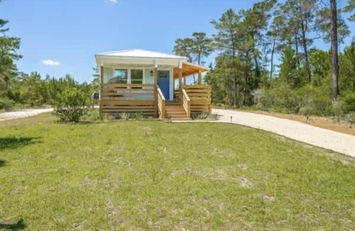 Carrabelle House | NEW Forgotten Coast Cottage, Beach/River/Town