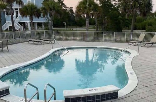 Carrabelle House | NEW Forgotten Coast Cottage, Beach/River/Town
